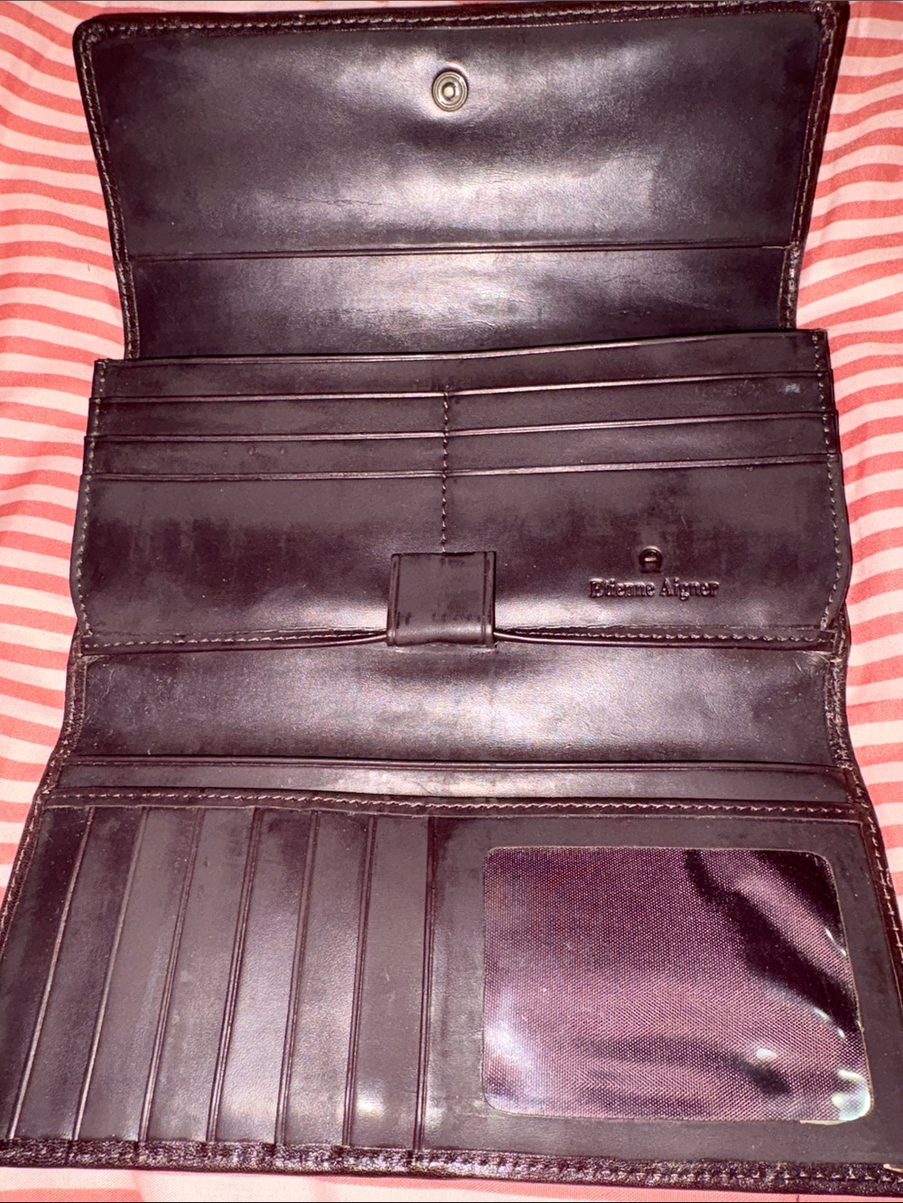 Vintage Etienne Aigner Dark Brown Leather Shoulder Bag with Matching Wallet - Picture 7 of 10